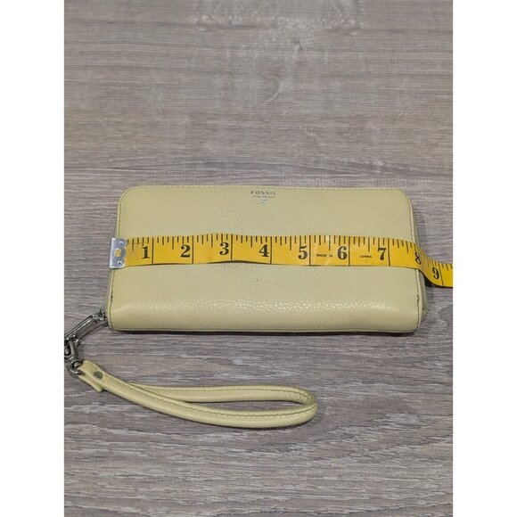 Fossil Light Yellow Green Leather Womens Zip Around Wallet Clutch Wristlet Retro - Picture 12 of 16